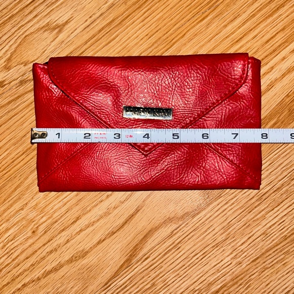 New Mary Kay Metro Chic Collection Clutch Burgundy Vegan Pebbled Leather - Picture 5 of 6